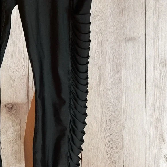 Nike dri-fit 7/8 length leggings - Small - Picture 2 of 5